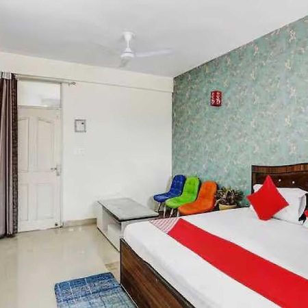 Hotel O Krishna Orchid Near Noida Sector 81 Metro Station Ngoại thất bức ảnh