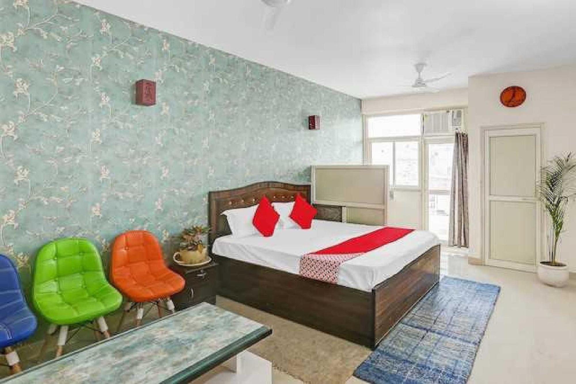 Hotel O Krishna Orchid Near Noida Sector 81 Metro Station Ngoại thất bức ảnh